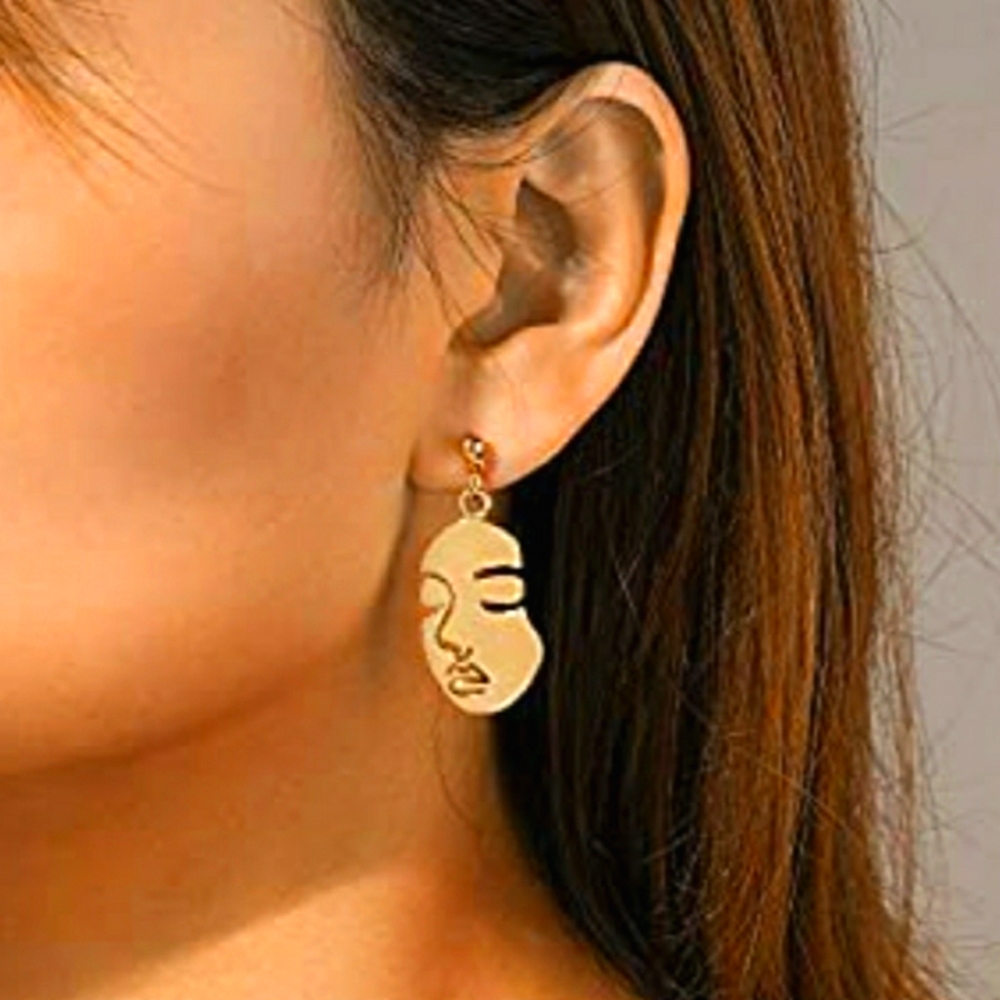 NWT Gold Face Earrings